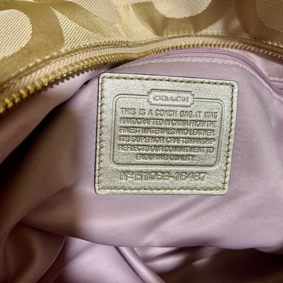 Coach Legacy or Optic Signature Collection series. - Picture 15 of 16